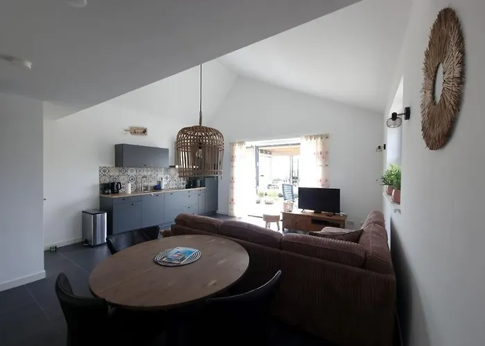 De Bloemenkwekerij * Egmond-Binnen